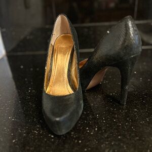 ♡ BCBGeneration black faux snake skin heels ♡